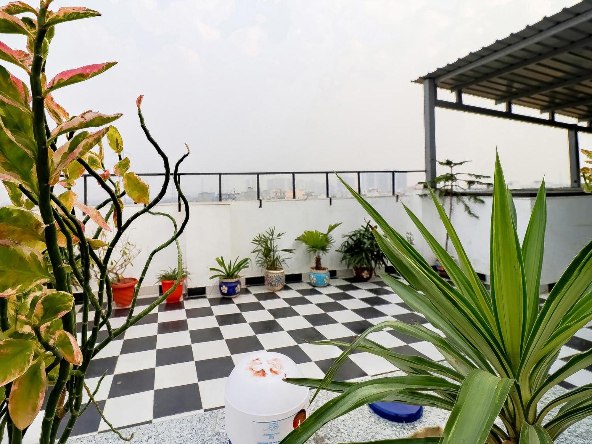 Treebo Rejoice 52 - 3Km From Huda City Metro Station Badshahpur エクステリア 写真